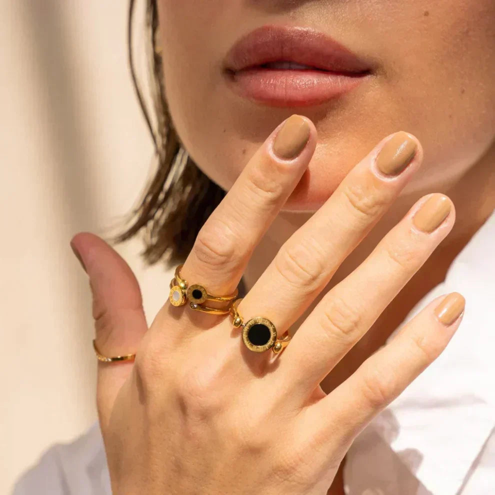 Anillo Roma con Piedra de Ónix y Circonita