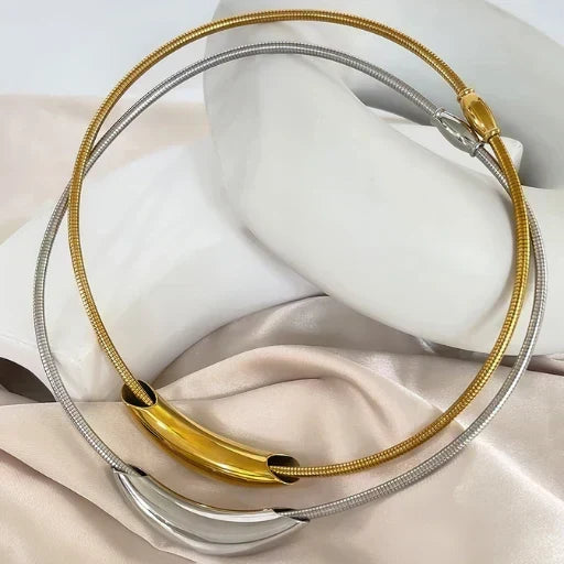 Collar Luxe Femenino Chapado en Oro